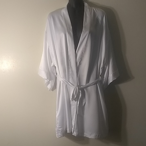 Victoria Secret Bride collection white short robe - Picture 4 of 7